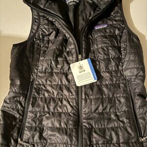 Patagonia Dark Quilted Vest